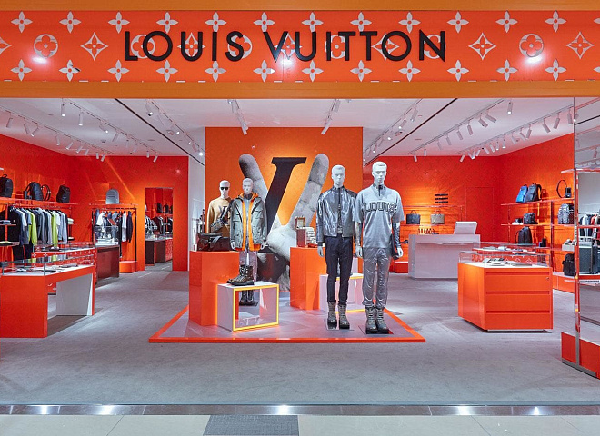 Louis Vuitton открыл поп-ап магазин в ЦУМе