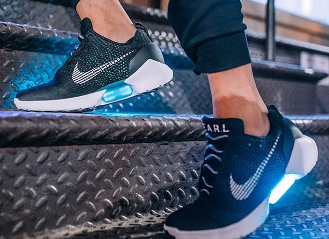 Чистая прибыль Nike упала более чем на 50%