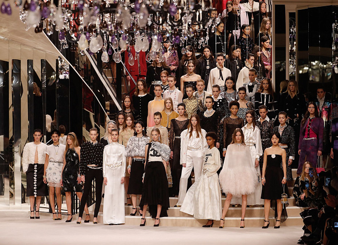 Chanel объявил об отмене круизного показа на Капри