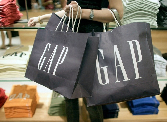 Gap отчитался о падении продаж